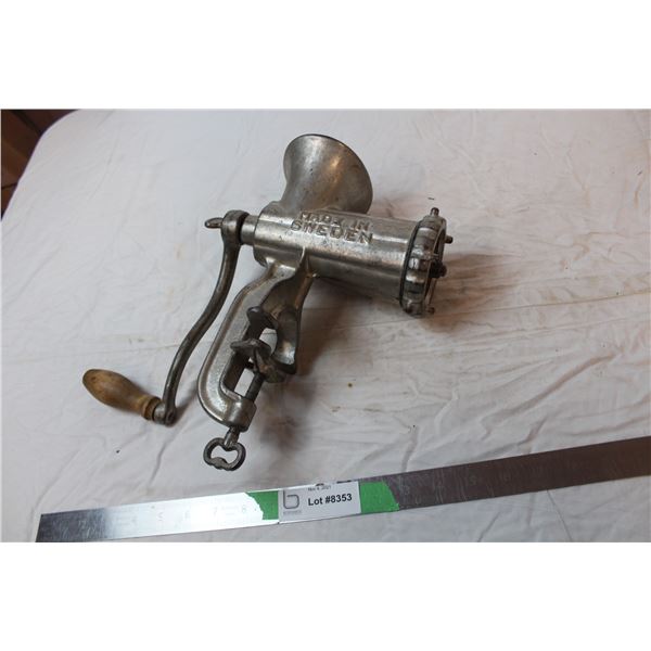 Vintage Bolinder’s meat grinder