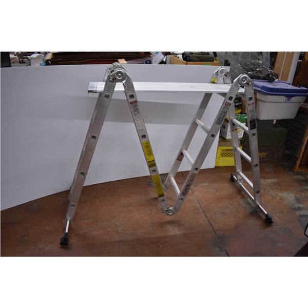 *Aluminum Folding Ladder with Scaffolding