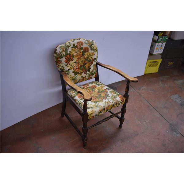 *Retro Floral Chair