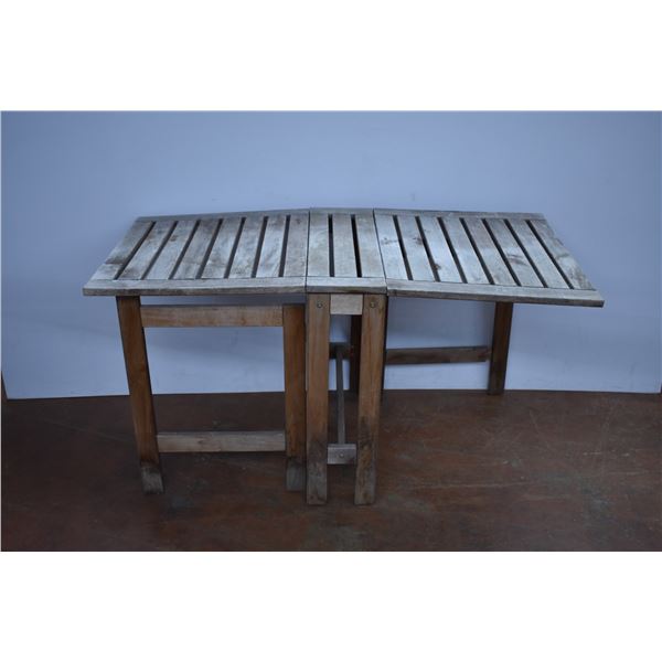 *Vintage Folding Wooden Bench
