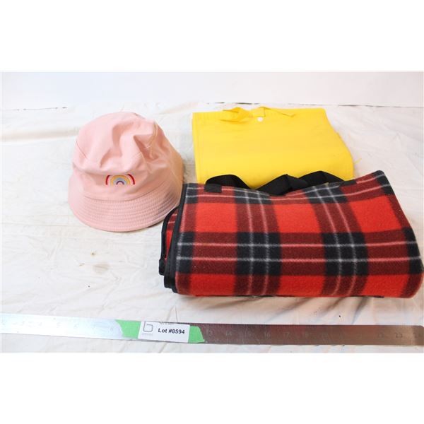 Picnic blankets, child’s bucket hat