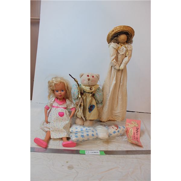 Vintage doll lot 1970's including "Momma's Having A Baby" doll (first of its kind)