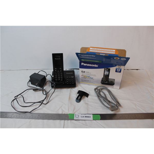 Panasonic wireless phone (turns on) with box