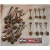 Image 1 : Souvenir spoons - 8 with charms