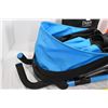 Image 2 : *Stroller w/ 2 Reusable Bags