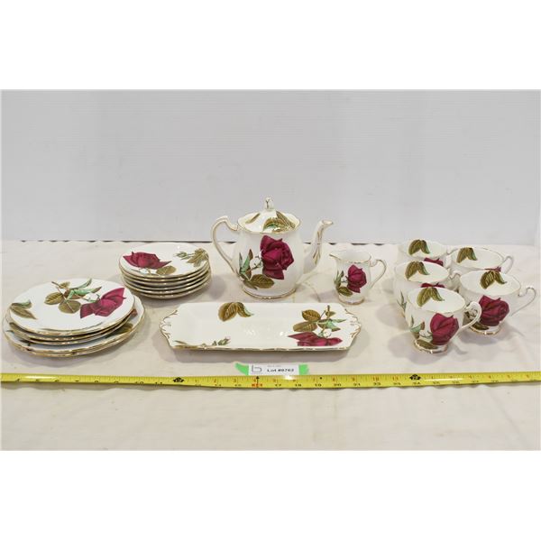 Royal Standard English Rose Tea Set