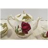 Image 3 : Royal Standard English Rose Tea Set