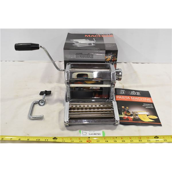 Pasta Making Machine – Like New Condition