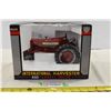 Image 1 : International Harvester Farmall 1/16th Size