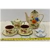 Image 1 : Teapots, Cups & Saucers, Tea Bag Holders