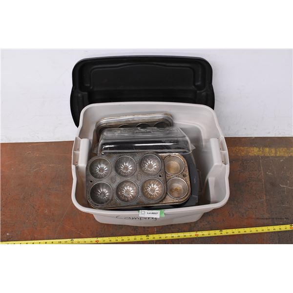 *Assorted Baking Sheets & Pans in Tote