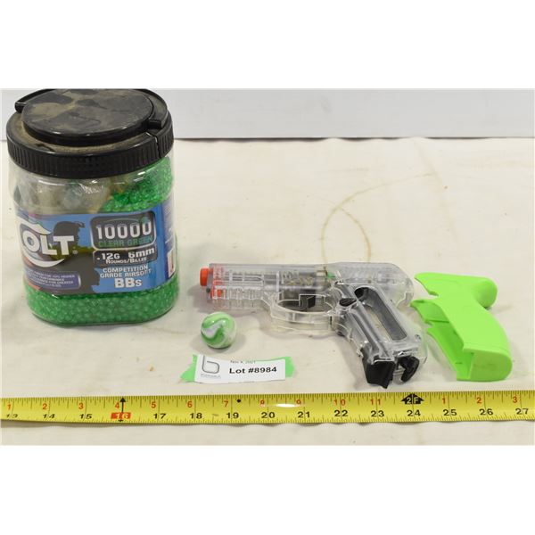 CO2 Airsoft Pistol & Airsoft BB’s
