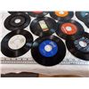 Image 4 : approx 35x small records (45rpm)