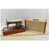 Image 1 : Hudson Bay Piedmont Sewing Machine in case – good condition (working, looks complete)