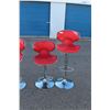 Image 2 : 4x Red Chrome Lounge Chairs (some damage)