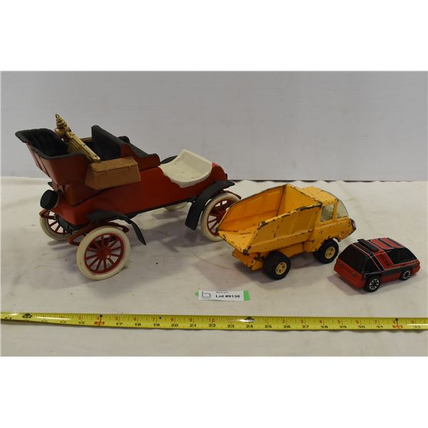 Jim Bean Buggy Decanter & 2 Tonka Trucks