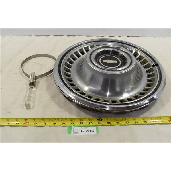 Hub Caps & Tightening Tool?