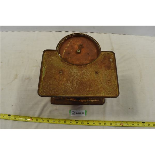 Vintage Table Top Scale