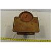Image 1 : Vintage Table Top Scale