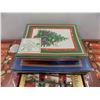 Image 3 : Festive Crackers & Gift Boxes
