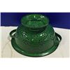Image 2 : Ceramic Pot and Green Enamel Strainer