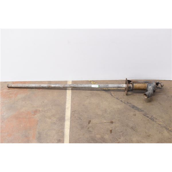 Vintage Water Pump with 6' pipe