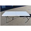 Image 3 : 6ft folding table (plastic)