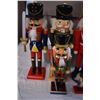 Image 2 : *Nutcrackers with Tote