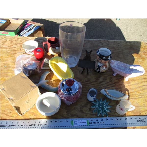 lot of ornamnetal items