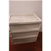 Image 4 : *plastic storage container 23.5”x16”x23.5”