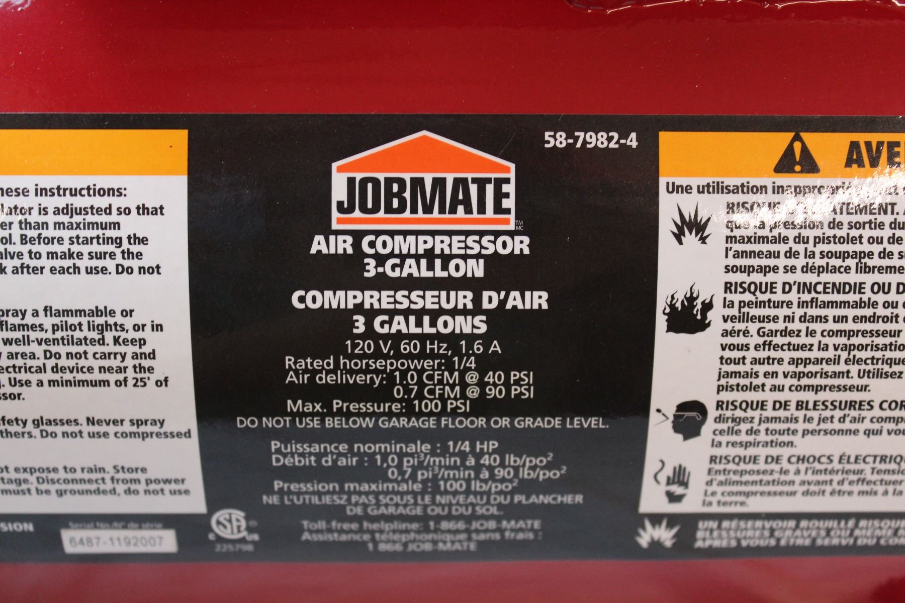 Jobmate 3 Gallon air compressor (works) Jobmate 3 Gallon air compressor (works)