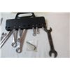 Image 4 : Misc. Wrenches in plastic tote