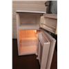 Image 3 : *Clairlone Mini Fridge (freezer gets cold, fridge does not) -18.5x19.5x34