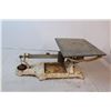 Image 3 : *Vintage weigh scale