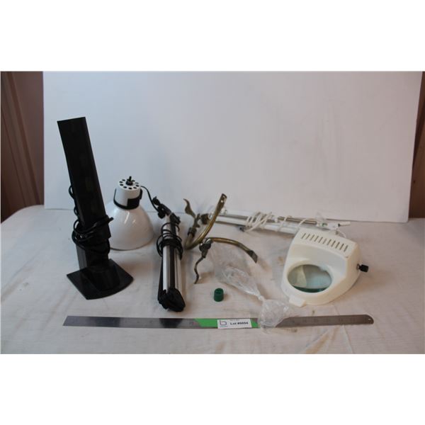 Various styles of work lamps