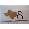 Image 1 : Texas bread plate, Horse shoes