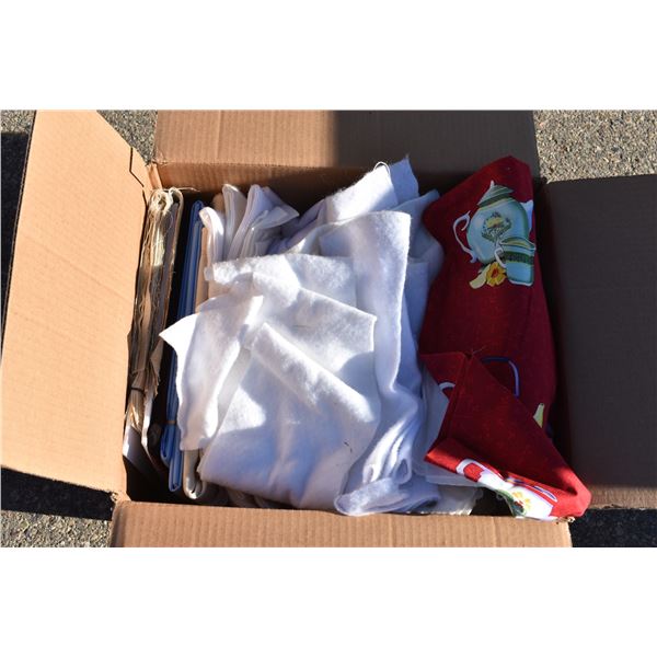 Box of fabric - cloth felt, etc