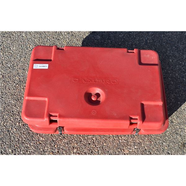 Cambro Plastic container - seals tight
