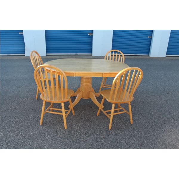 Dining Room Table with 4 chairs