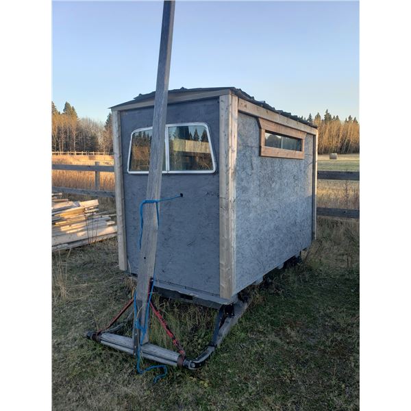 REMOTE PICKUP (BIG RIVER) Bobsleigh with caboose