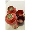 Image 2 : 1 Medium, 1 Large Vintage Thermos
