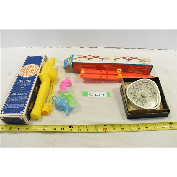 Tub Catch, Panto-Gram & Vintage Four Seasons Thermometer