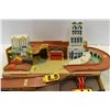 Image 2 : Hot Wheels Play Set w/ Cars