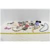 Image 1 : Bag of Assorted Jewellery