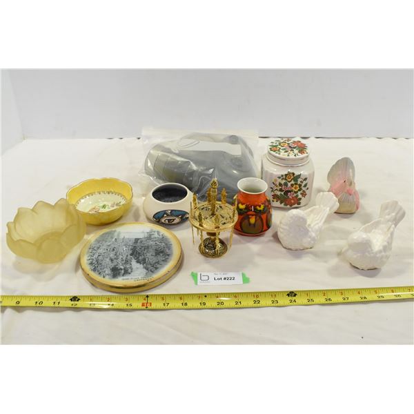 Assorted Ornaments & Dishes