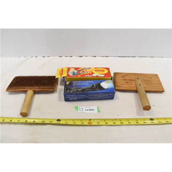 Ice Crusher, Sheep Card & Flashlight