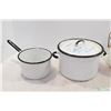 Image 3 : Black and White Enamel Pots
