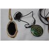 Image 2 : Art glass jewelry