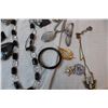 Image 3 : Vintage jewelry lot