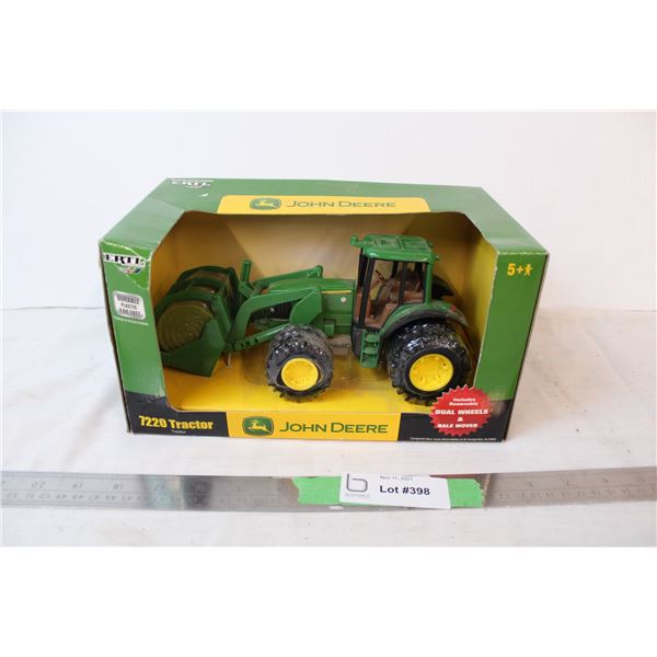 Die Cast John Deere 7220 tractor, sealed in packaging